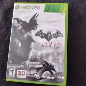 Batman Arkham City Xbox 360 used.